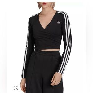 Adidas NWT Women's Black Long Sleeve Crop Top sz XS